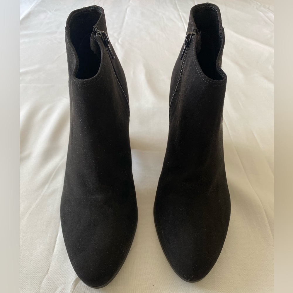 Black heeled booties